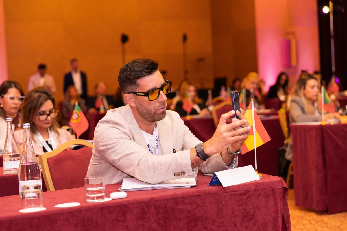 Physicians during an ISSCA plenary session