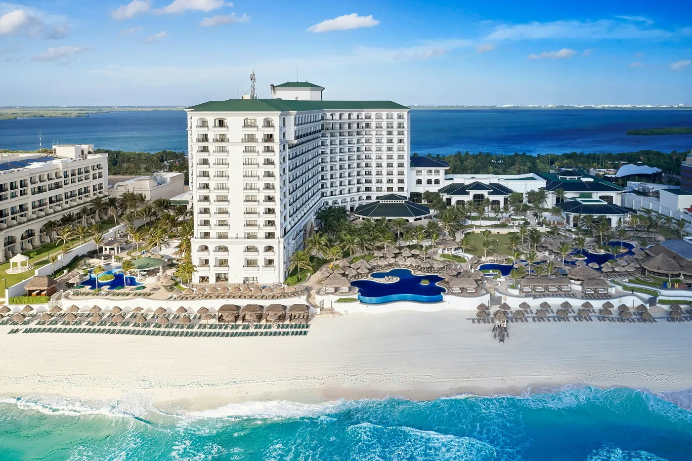 JW Marriott Cancún Resort & Spa — oceanfront venue